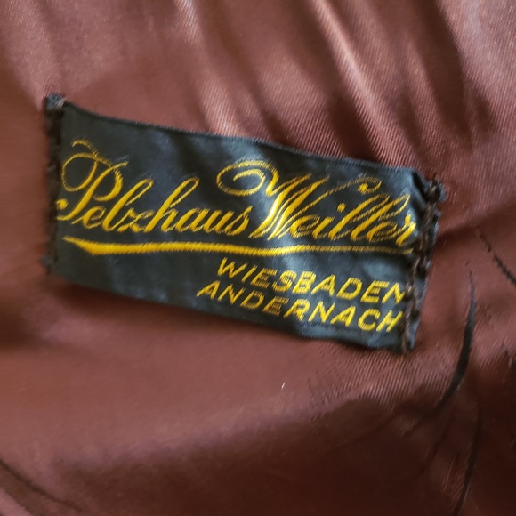 German Muskrat Fur Coat - Picture 3 of 6